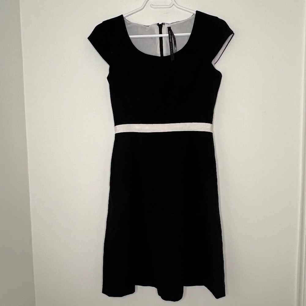 Marc New York / Andrew Mark Classic Black Dress Midi Size 2